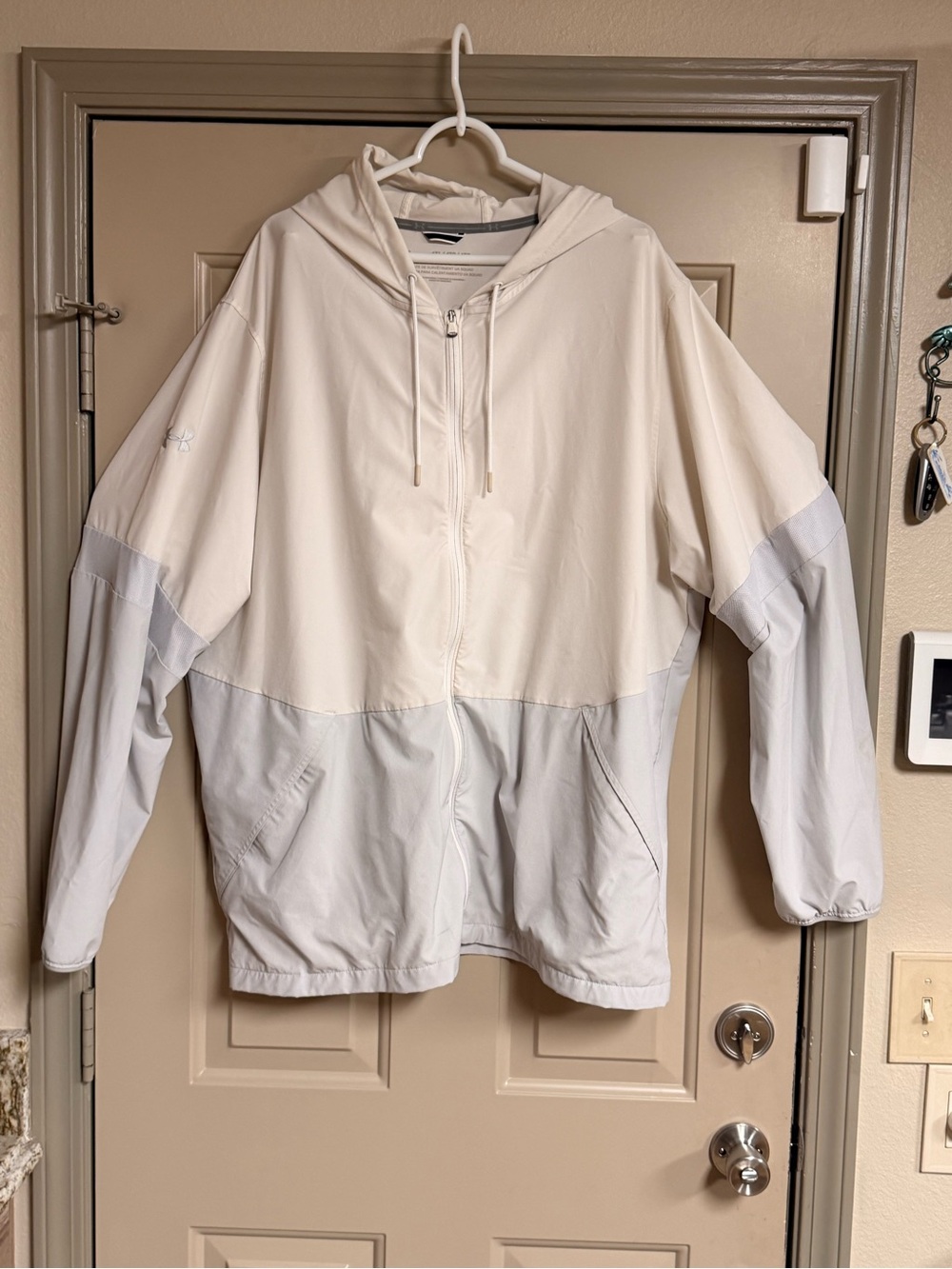 Under Armour Men's Two-Tone Hooded Windbreaker - Cream & Light Gray